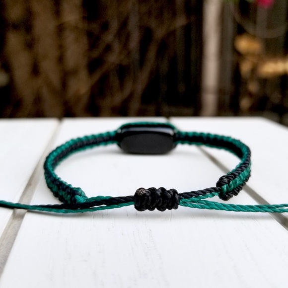 ☽ Onyx Stone • Dark Green/Black Macrame Bracelet ☾ - Picture 3 of 3
